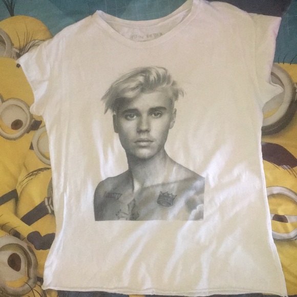 Medium - White - Justin Bieber Tee - worn once - Picture 1 of 2